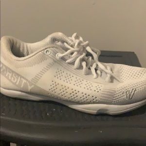 Varsity cheer shoes VFORCE